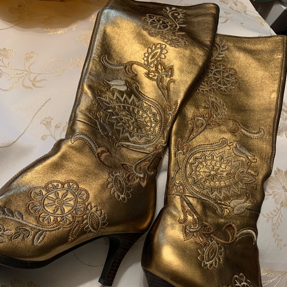 Size 7 Ferra Giacoma Gold Embroidered Boots - Picture 8 of 14